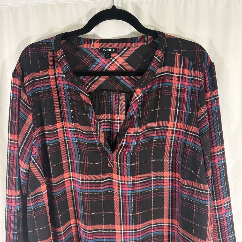 Torrid Blouse Women's 2 2X Red Black Plaid Vneck Long Sleeve Semi Sheer - Picture 2 of 10